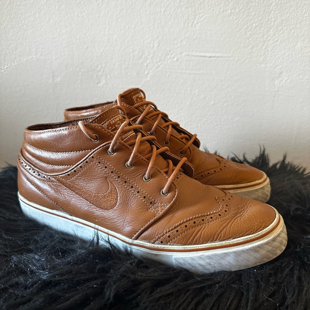 Nike Janowski Men's Tan Leather Sneakers